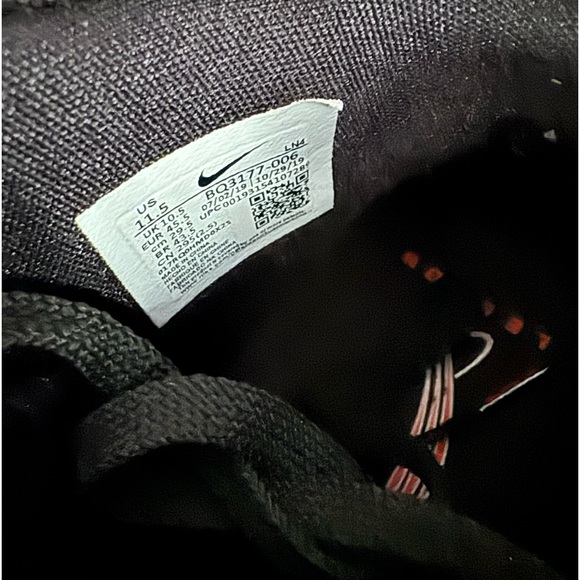 Nike Lebron 17 Infrared Shoes - Picture 8 of 13